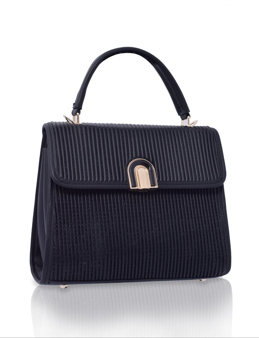 Aston Handbag by Aseelo in black